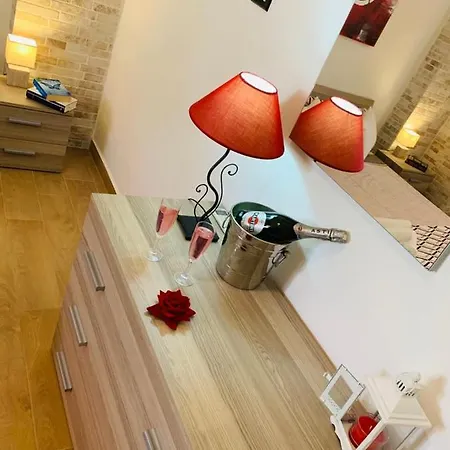 Perla Barocca Centro Storico 公寓