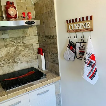 Perla Barocca Centro Storico 公寓 *